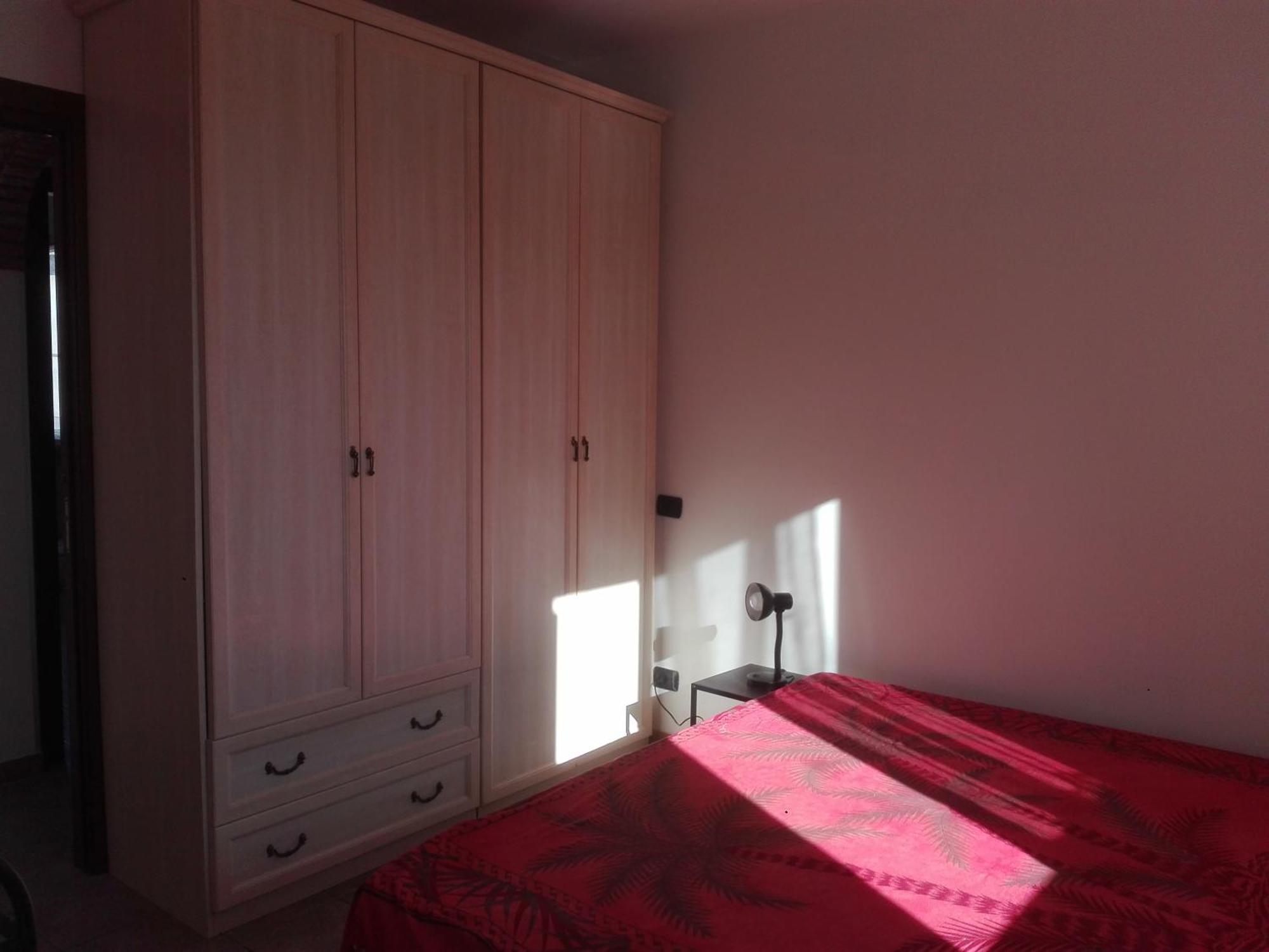 菲乌米奇诺A Santy'S House 1Piano-No Lift-Shuttle A Pagamento-Raggiungibile A Piedi Aeroporto-Fermata Bus Fiera Di Roma A 3 Minuti-Air Condiz Ed Extra Bed For A Fee A Pagamento公寓 外观 照片